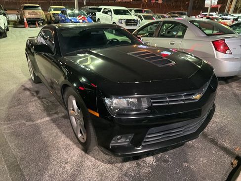 Used 2015 Chevrolet Camaro SS w/ Rear Vision Package image 2