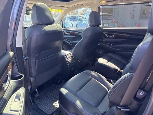 Used 2024 Subaru Ascent Touring image 10
