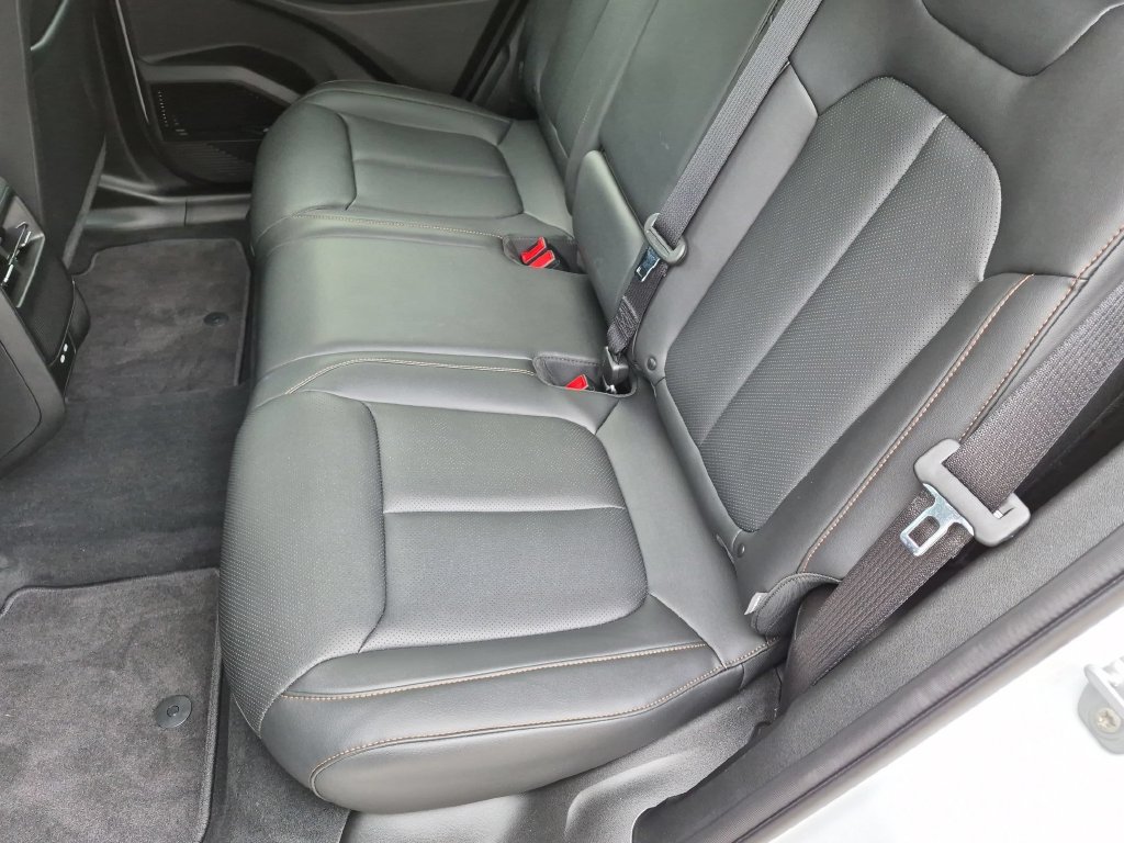 Used 2026 Jeep Cherokee Limited AWD/4WD image 25