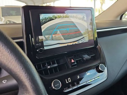 Used 2024 Toyota Corolla LE FWD image 17