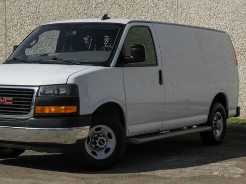 Used 2020 GMC Savana 2500 w/ Driver Convenience Package image 6