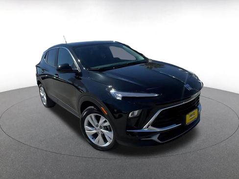 Used 2025 Buick Encore GX Preferred image 3