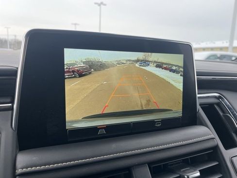 Used 2023 GMC Yukon XL SLT image 58