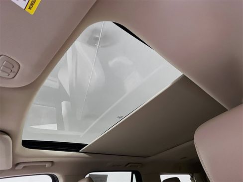 Used 2024 Ford Expedition Max Limited image 21