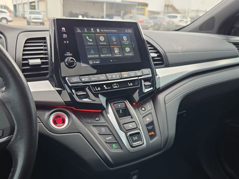 Used 2024 Honda Odyssey Sport image 23