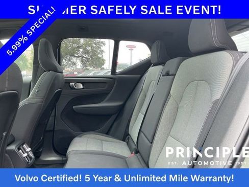Certified 2024 Volvo XC40 B5 Core AWD/4WD image 32