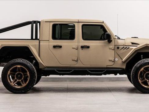 Used 2020 Jeep Gladiator Sport w/ Quick Order Package 24S AWD/4WD image 7