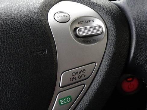 Used 2014 Nissan Leaf SV w/ LED & Quick Charge Package image 17