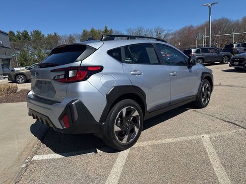 Used 2024 Subaru Crosstrek 2.5i Limited image 3