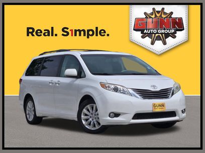 Used 2013 Toyota Sienna XLE w/ Premium Pkg