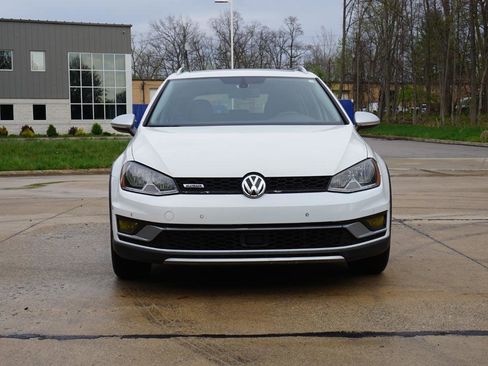 Used 2017 Volkswagen Golf Alltrack SE AWD/4WD image 8