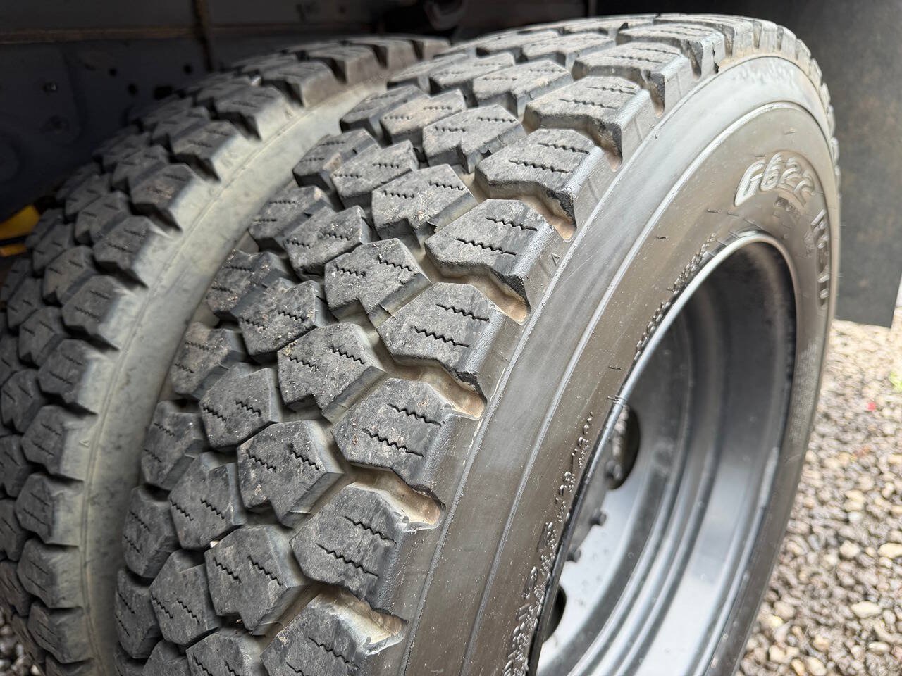 Used 2005 Ford F550 2WD Regular Cab Super Duty image 19