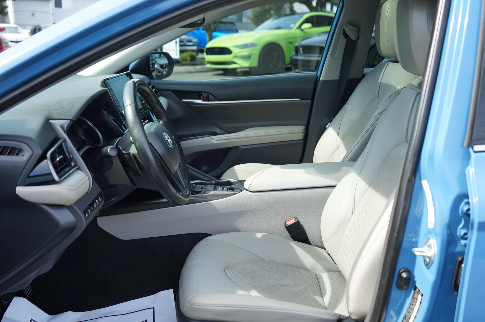 Used 2023 Toyota Camry XSE w/ Blackout Package (TMS) FWD image 11