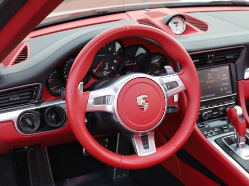 Used 2013 Porsche 911 Carrera S image 24