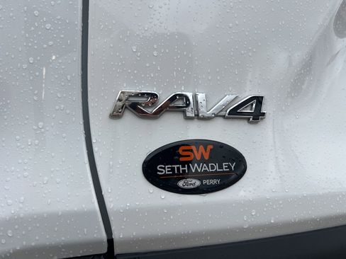 Used 2025 Toyota RAV4 LE image 5