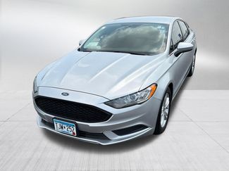 Used 2018 Ford Fusion SE w/ Fusion SE Technology Package FWD video 2