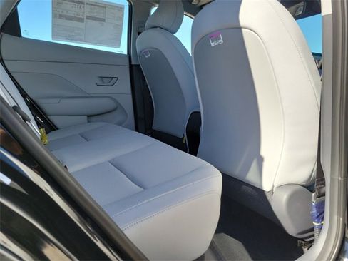 New 2026 Hyundai Kona SE image 18