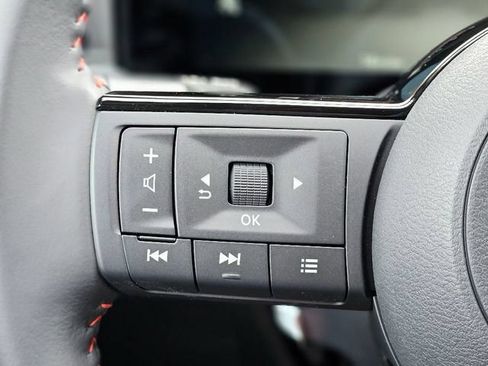 New 2026 Nissan Kicks SR FWD image 14