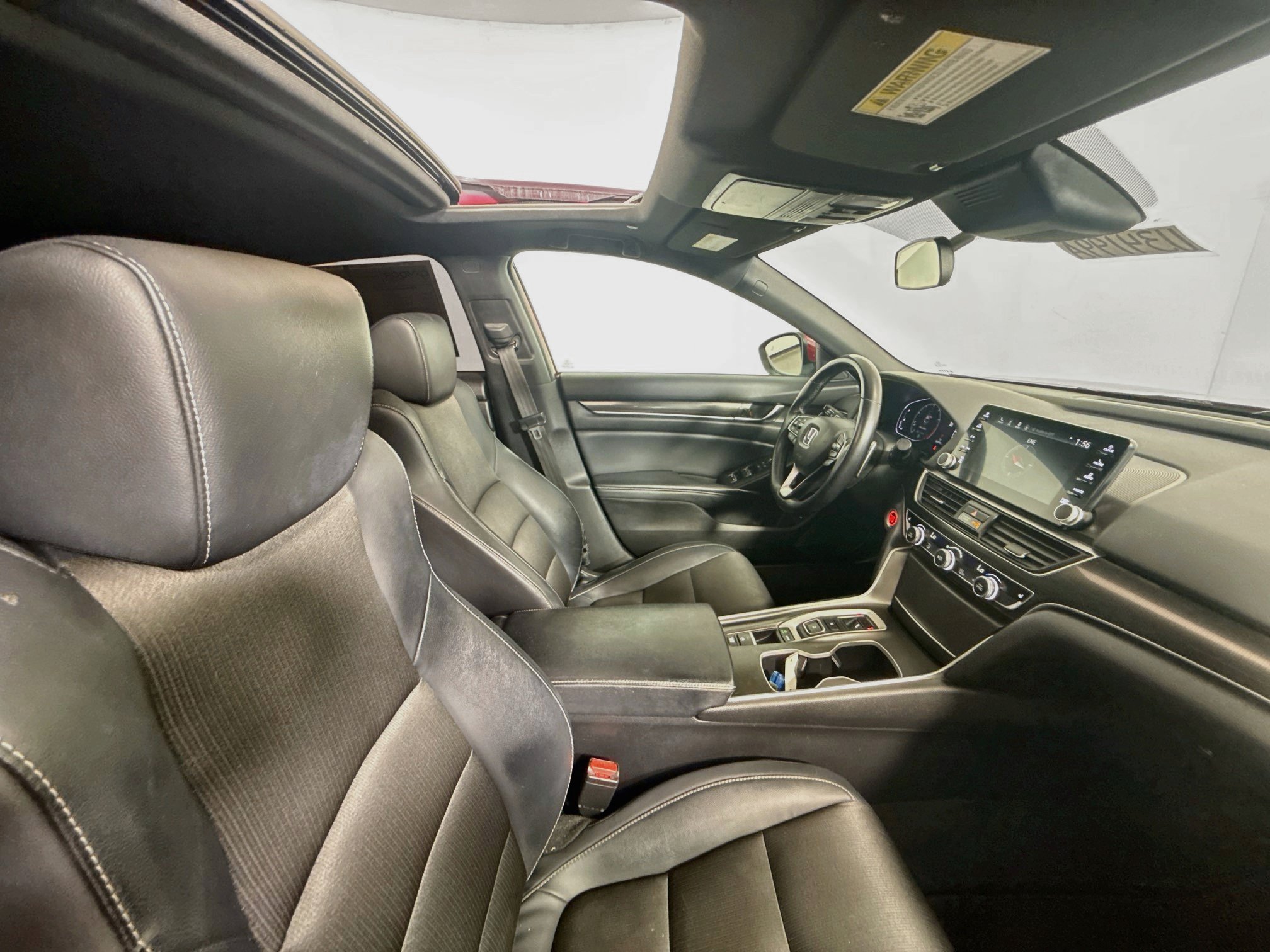 Used 2018 Honda Accord Sport image 30