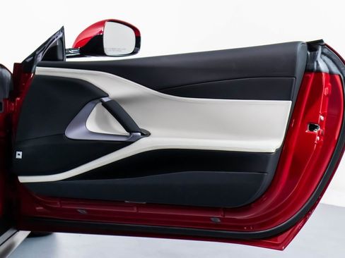 Certified 2018 Ferrari 812 Superfast image 48