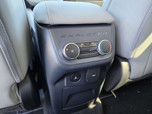 New 2026 Ford Explorer Active image 21