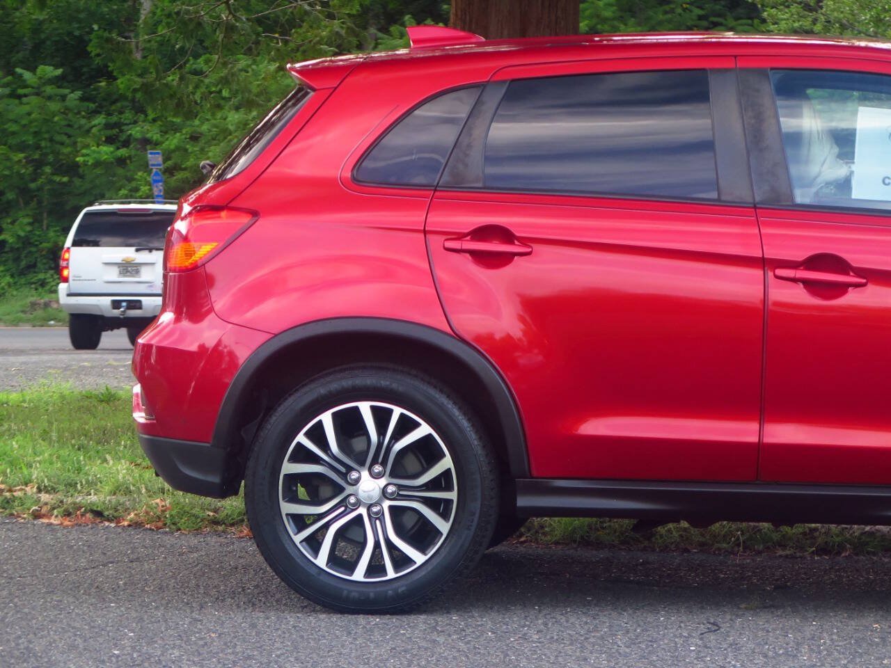 Used 2019 Mitsubishi Outlander Sport ES FWD image 27
