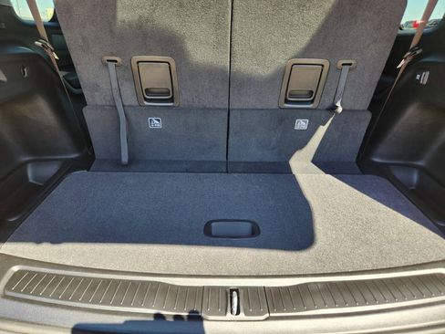 New 2026 Jeep Grand Cherokee L Laredo image 10