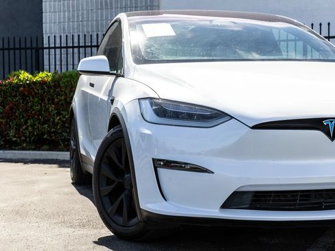 Used 2022 Tesla Model X AWD/4WD image 16