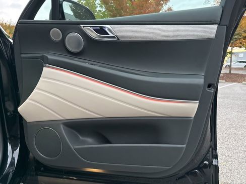 Used 2025 Genesis GV80 3.5T Advanced image 39