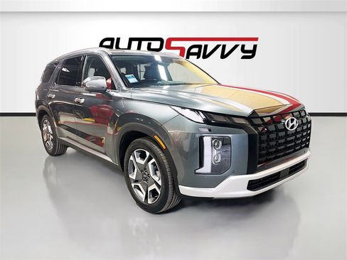 Used 2025 Hyundai Palisade SEL image 1