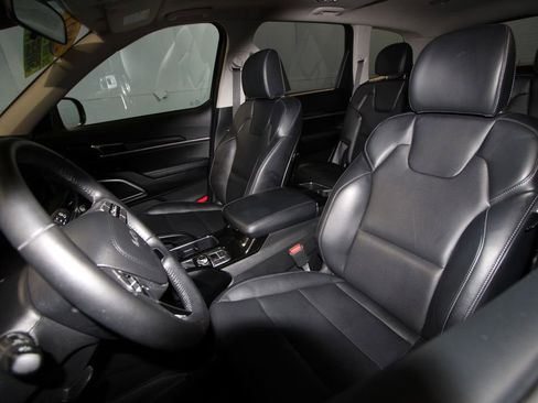 Used 2024 Kia Telluride S w/ S Sunroof Package image 4