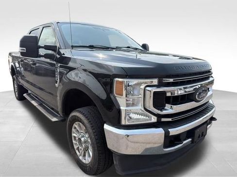 Used 2020 Ford F250 XLT w/ Snow Plow Prep Package AWD/4WD image 2