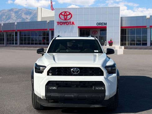 Used 2025 Toyota 4Runner TRD Off-Road Premium w/ Tow Technology Package AWD/4WD image 2