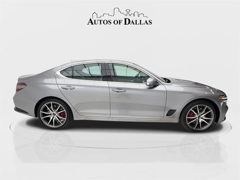 Used 2025 Genesis G70 2.5T image 7