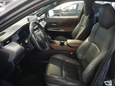 Used 2022 Toyota Venza Limited AWD/4WD image 22