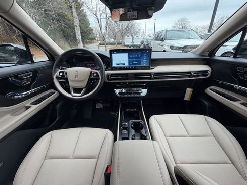 New 2026 Lincoln Corsair Reserve w/ Jet Appearance Package image 11