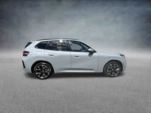 Used 2025 BMW X3 xDrive30i AWD/4WD image 8