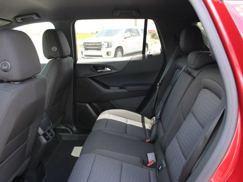 New 2027 Chevrolet Equinox LT w/ Safety and Technology Package FWD image 18