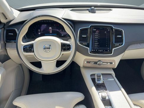 Certified 2023 Volvo XC90 B6 Ultimate w/ Lounge Package image 27