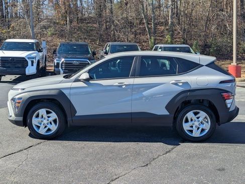 Used 2026 Hyundai Kona SE image 4