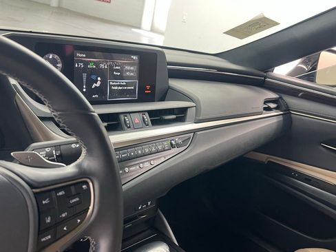 Used 2020 Lexus ES 350 w/ Premium Package FWD image 10