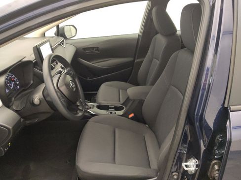 Used 2025 Toyota Corolla LE FWD image 17