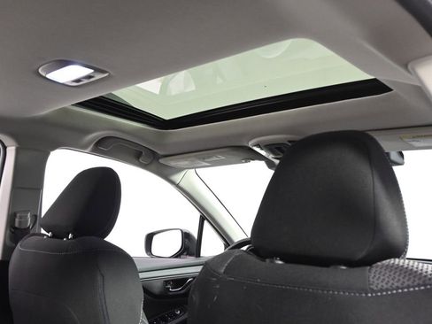 Used 2024 Subaru Outback Premium image 17