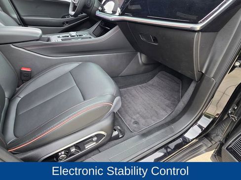 Used 2025 Jeep Wagoneer S Launch Edition image 14