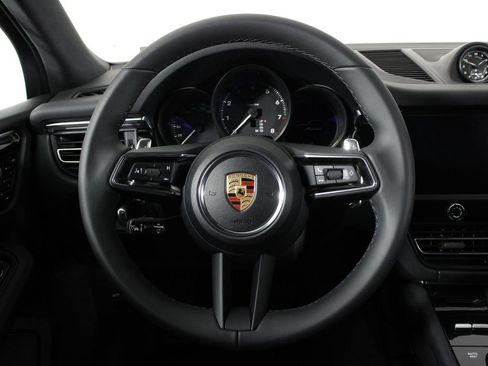 New 2026 Porsche Macan image 12
