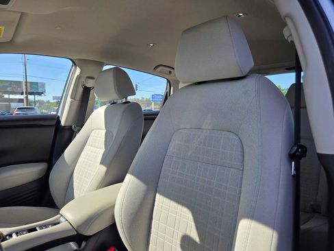 Used 2023 Honda HR-V LX image 21