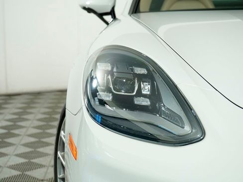 Certified 2023 Porsche Panamera 4 Platinum Edition image 11