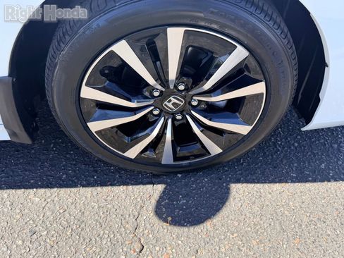 Used 2024 Honda Civic EX image 11