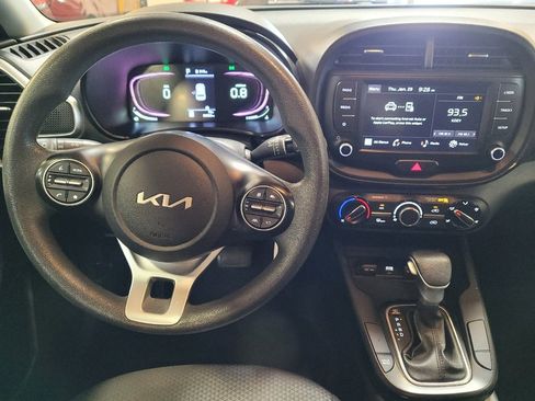 Used 2023 Kia Soul LX w/ Option Group 015 image 22