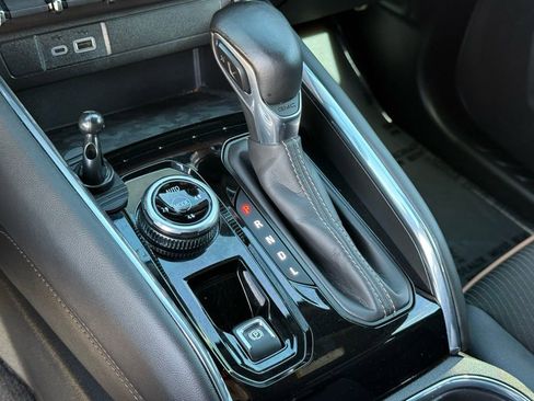 Used 2023 GMC Canyon AT4 image 13